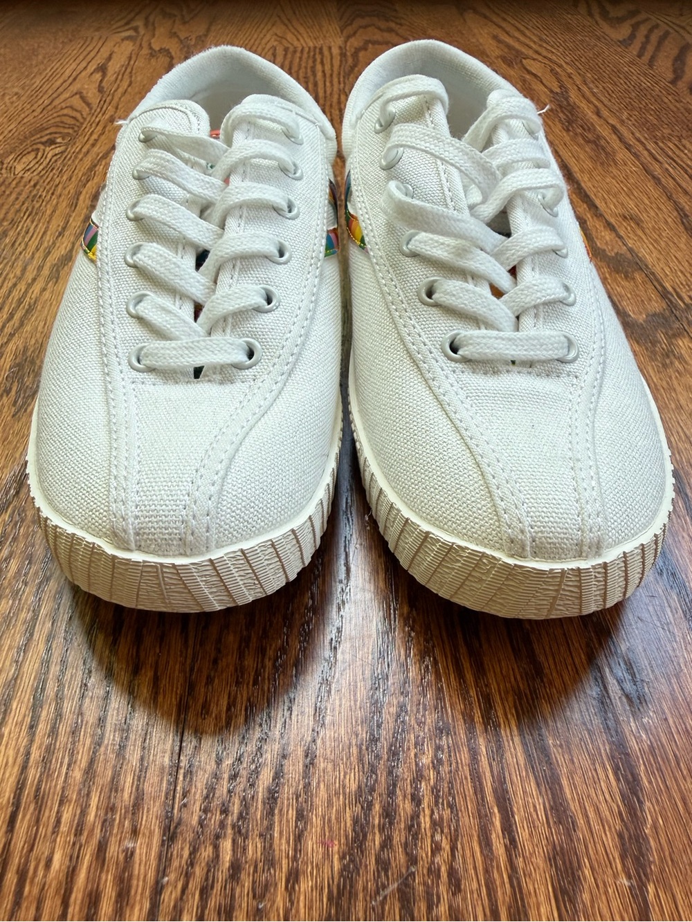 NEW Tretorn White Nylite Plus Rainbow Canvas Sneakers Women’s Sz 6 - Picture 7 of 11